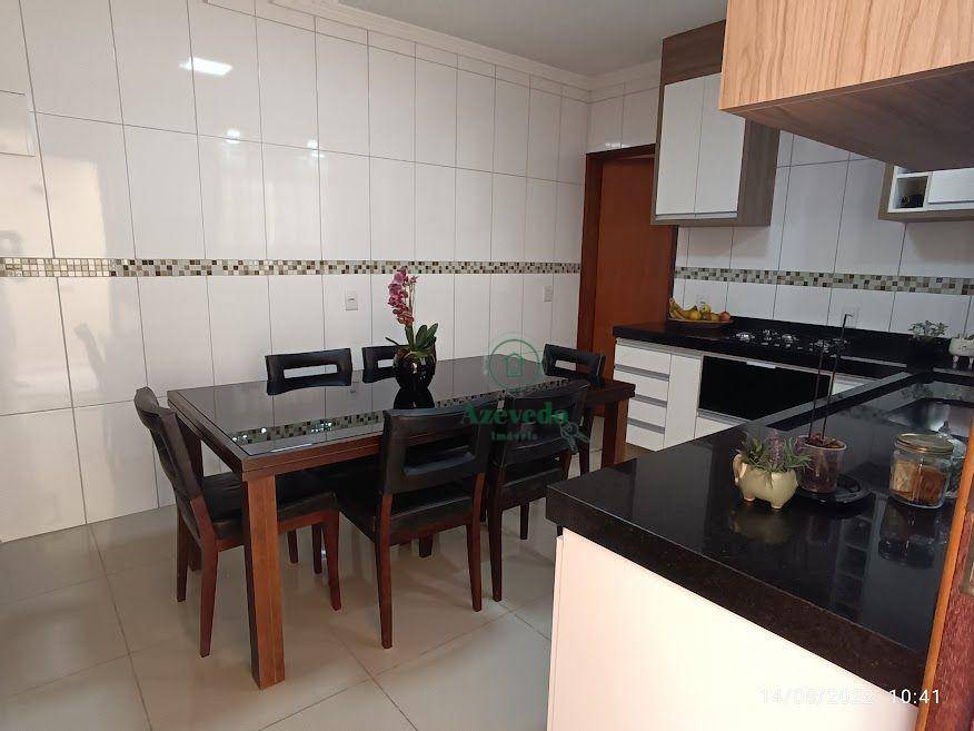 Sobrado à venda com 4 quartos, 132m² - Foto 8