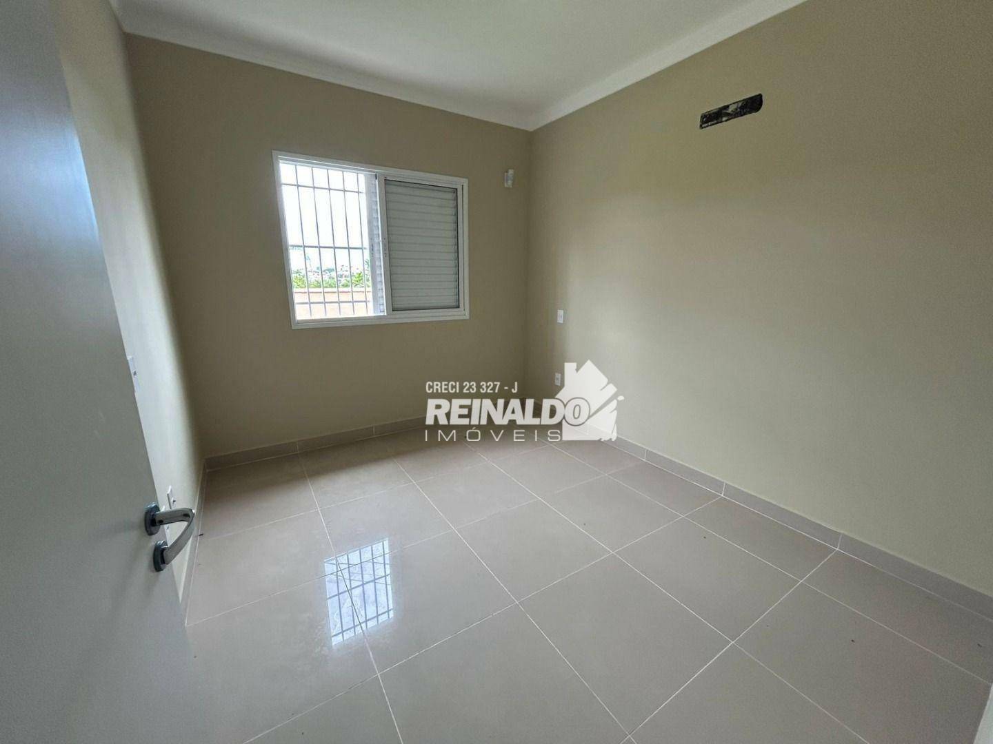 Casa à venda e aluguel com 3 quartos, 130m² - Foto 8