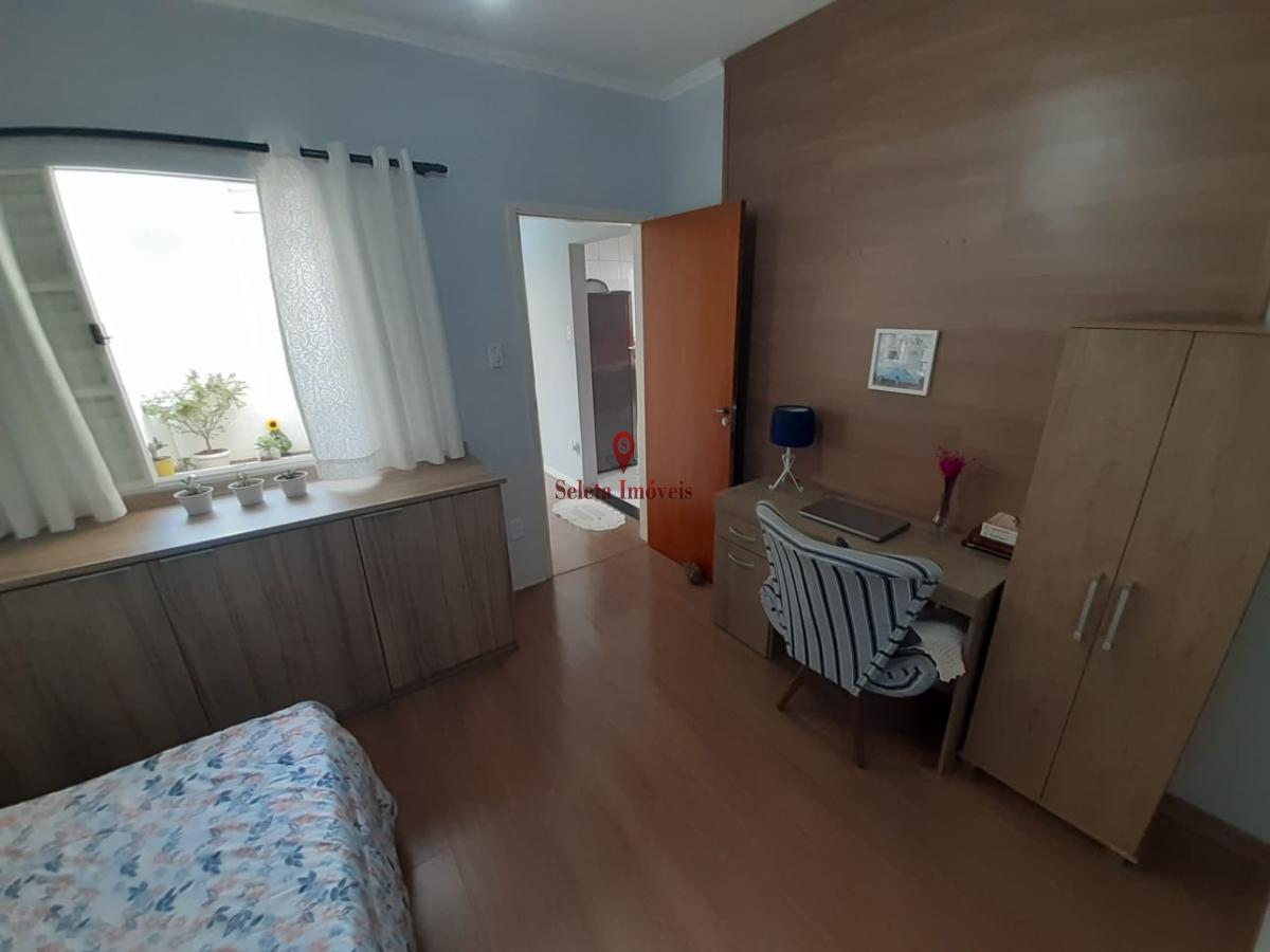 Casa à venda com 3 quartos, 191m² - Foto 7