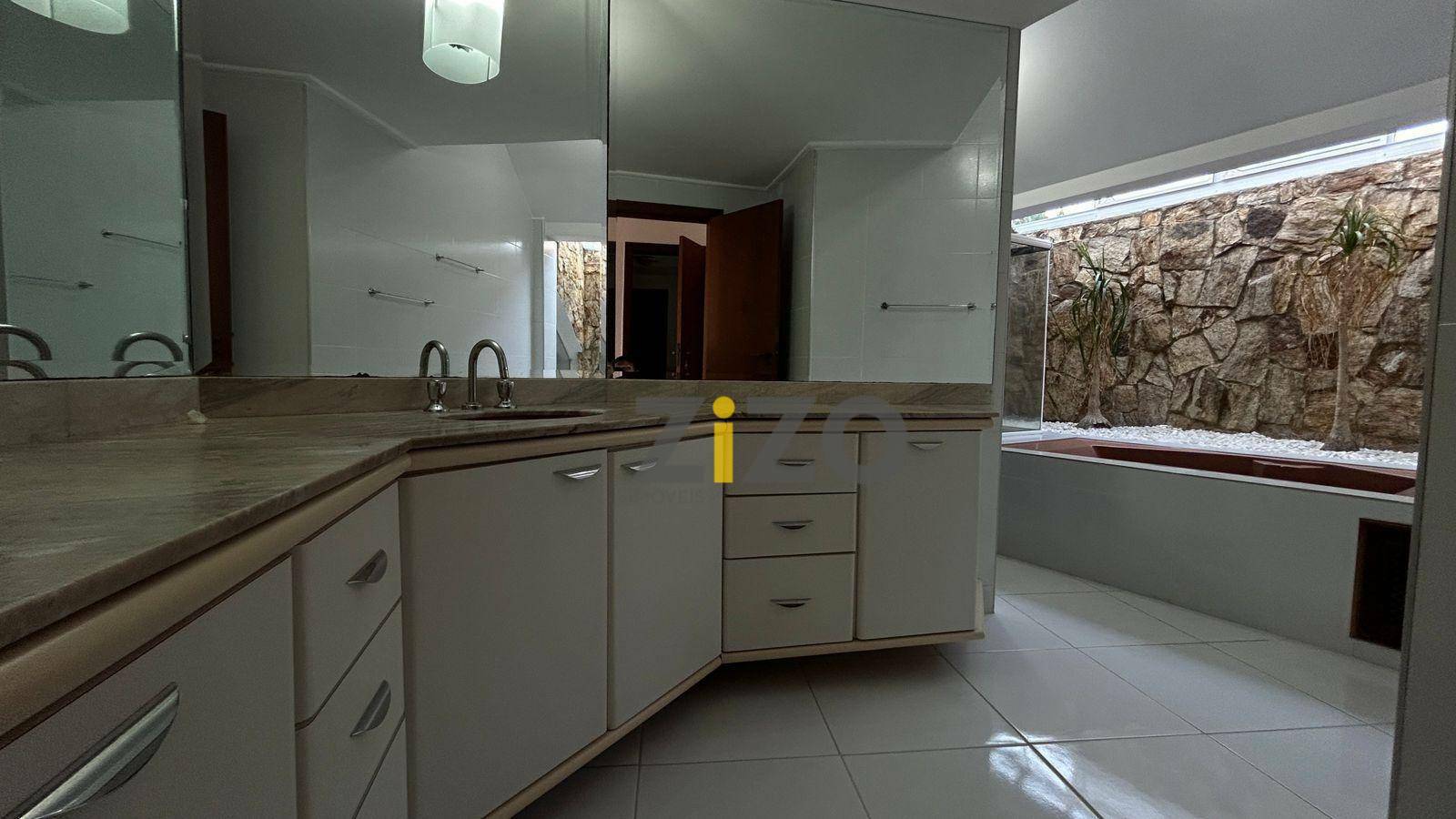 Casa de Condomínio à venda e aluguel com 3 quartos, 350m² - Foto 35