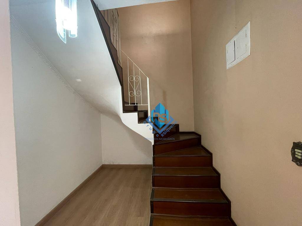 Sobrado à venda e aluguel com 3 quartos, 137m² - Foto 9