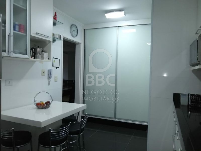 Apartamento à venda com 3 quartos, 98m² - Foto 11