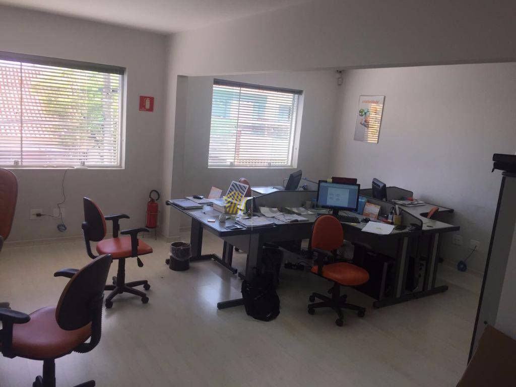 Sobrado à venda com 4 quartos, 250m² - Foto 2