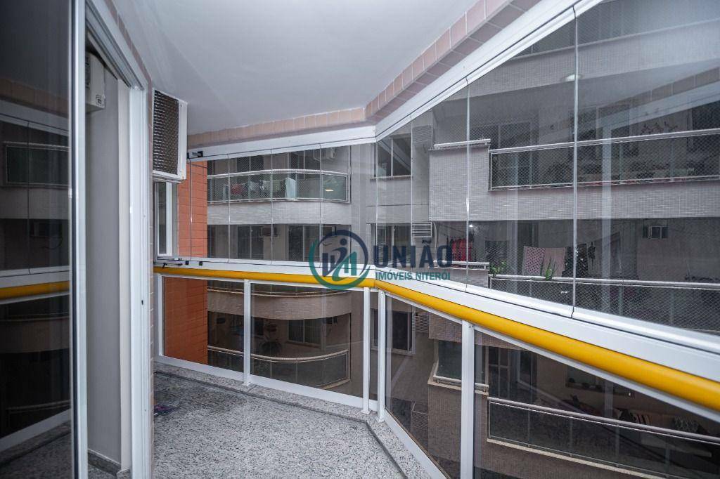 Apartamento à venda com 2 quartos, 77m² - Foto 7