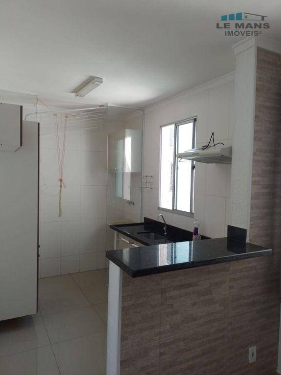 Apartamento à venda com 2 quartos, 46m² - Foto 3