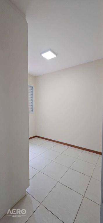 Apartamento à venda e aluguel com 3 quartos, 131m² - Foto 21