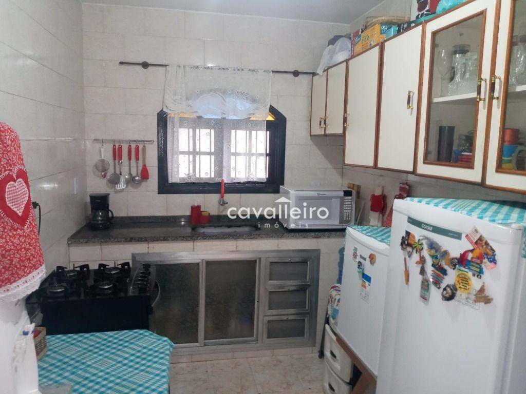 Casa à venda com 4 quartos, 250m² - Foto 9