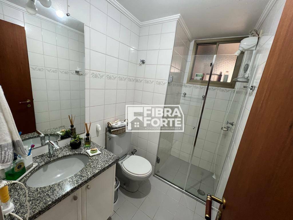 Apartamento à venda com 3 quartos, 94m² - Foto 12