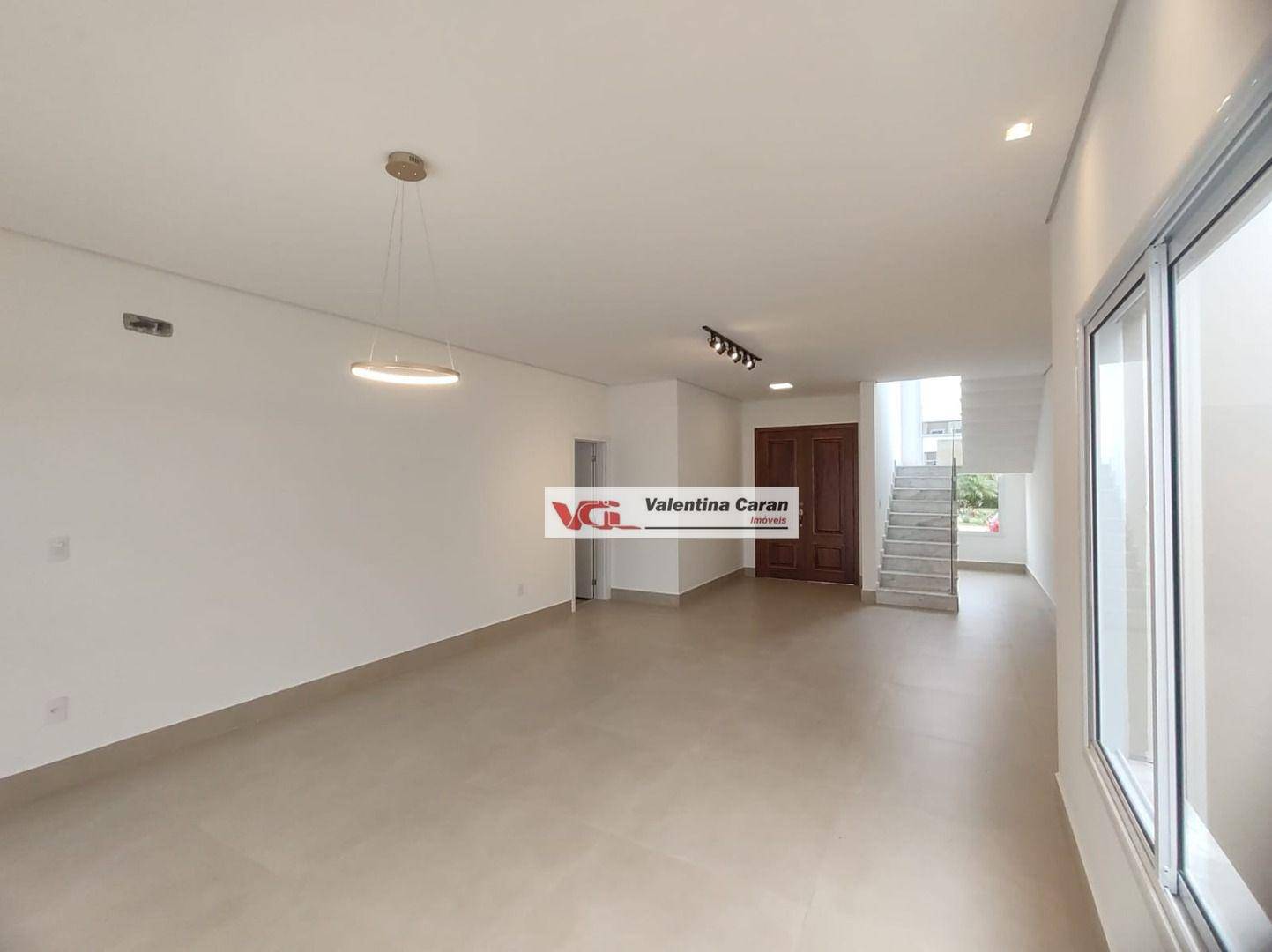 Sobrado à venda com 3 quartos, 284m² - Foto 2