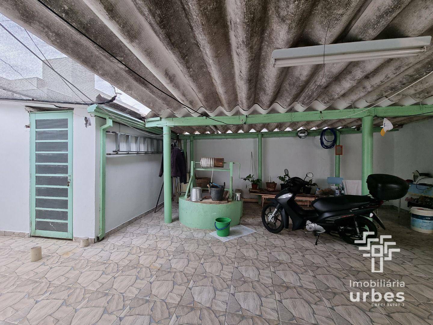 Casa à venda com 4 quartos, 236m² - Foto 16