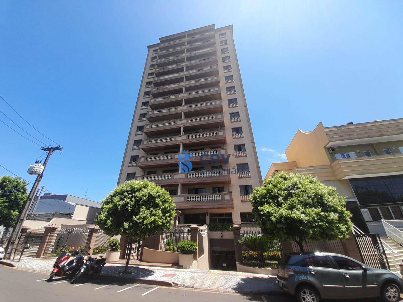 Apartamento à venda com 3 quartos, 149m² - Foto 1