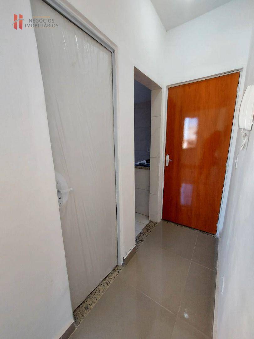 Apartamento à venda e aluguel com 2 quartos, 45m² - Foto 10