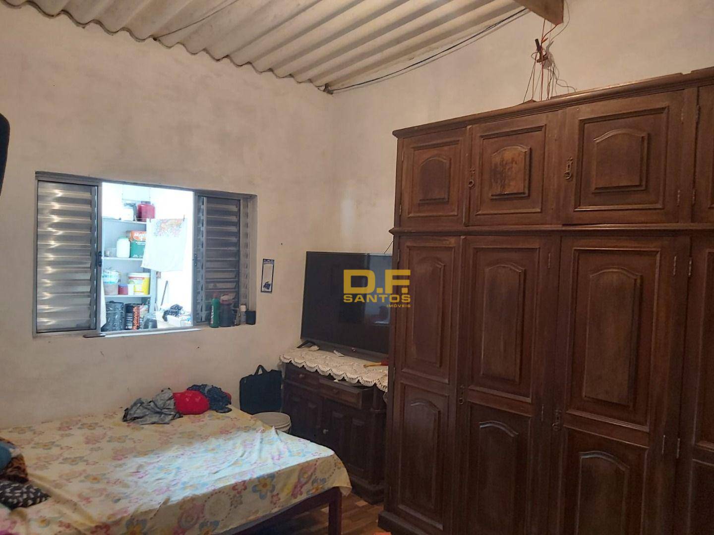 Casa à venda com 1 quarto, 80m² - Foto 7