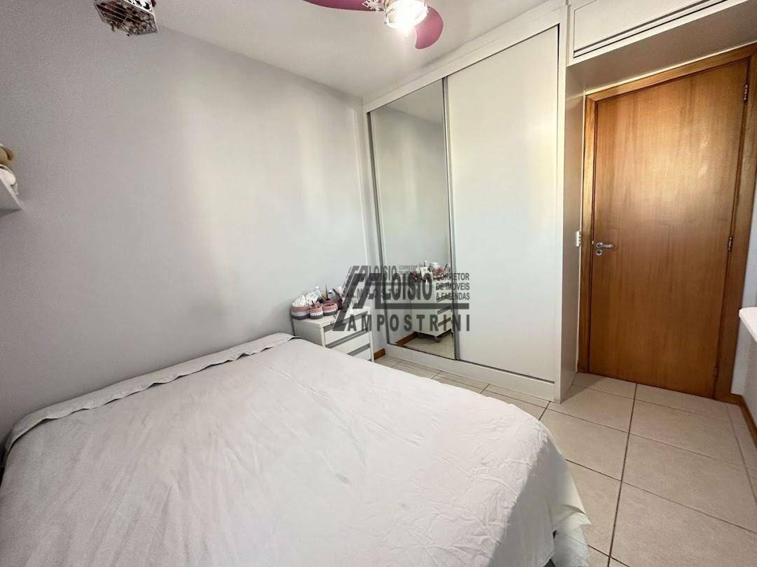 Apartamento à venda com 3 quartos, 120m² - Foto 8