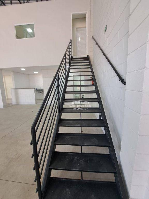 Depósito-Galpão-Armazém para alugar, 300m² - Foto 18