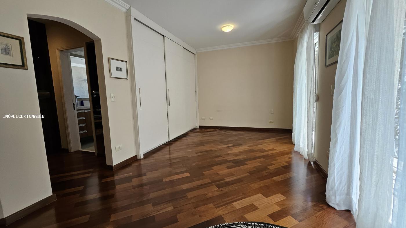 Casa de Condomínio à venda com 4 quartos, 300m² - Foto 28