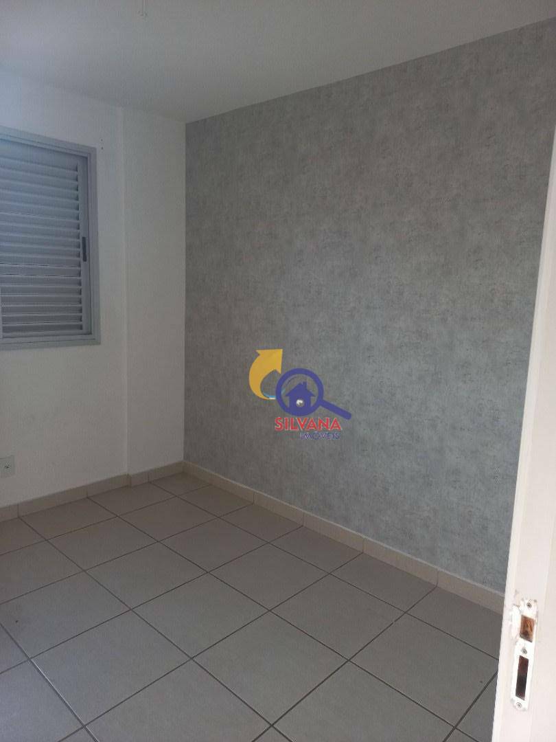 Apartamento para alugar com 3 quartos, 85m² - Foto 1