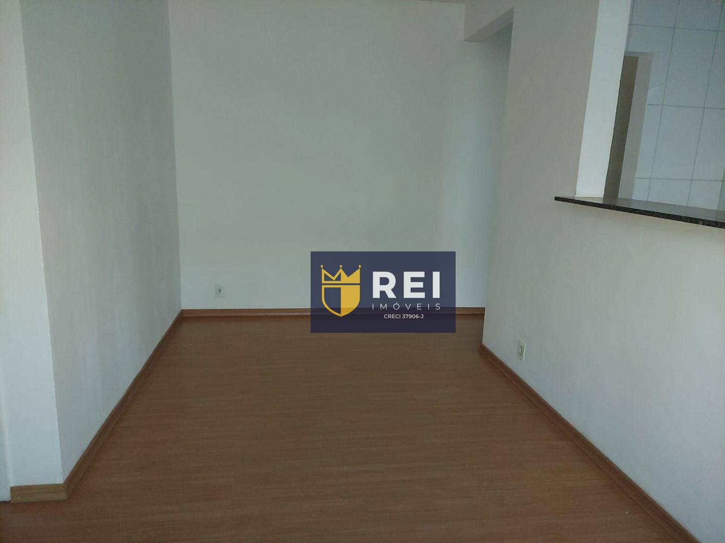 Apartamento à venda com 2 quartos, 50m² - Foto 4