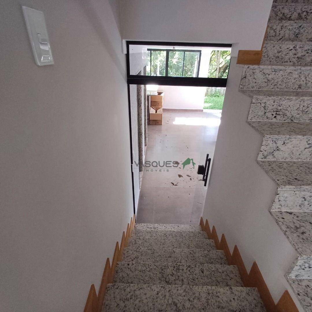 Casa de Condomínio à venda com 3 quartos, 220m² - Foto 21