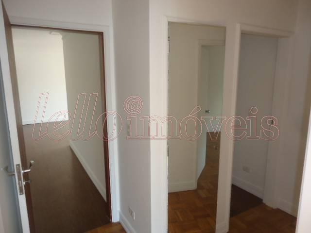 Apartamento para alugar com 3 quartos, 130m² - Foto 7