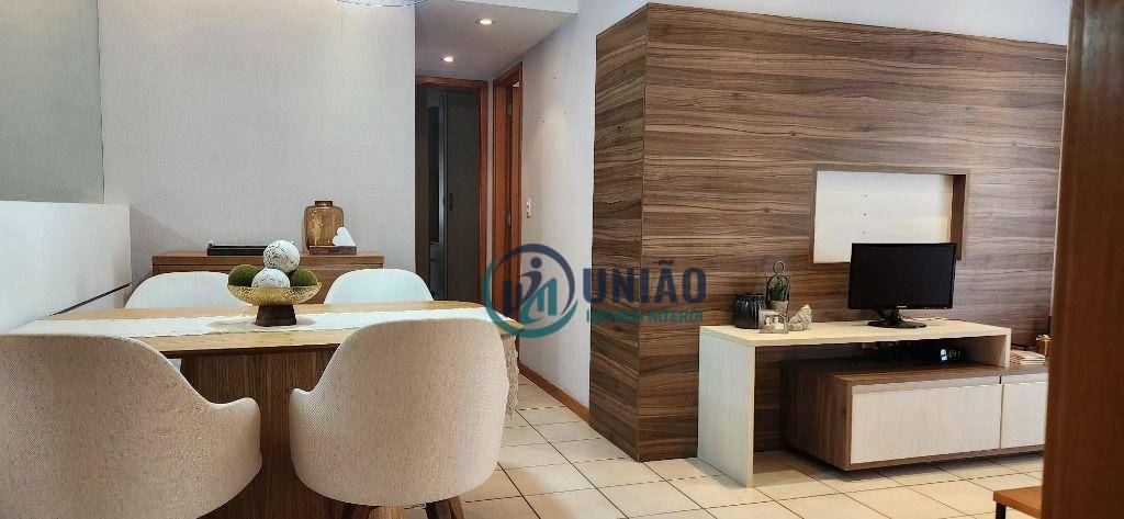 Apartamento à venda com 2 quartos, 80m² - Foto 4