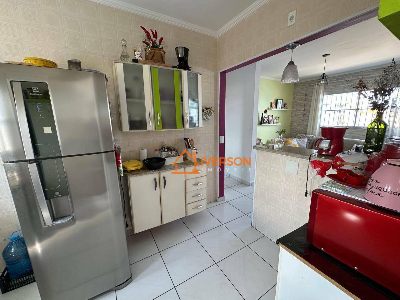 Apartamento à venda com 2 quartos, 64m² - Foto 4