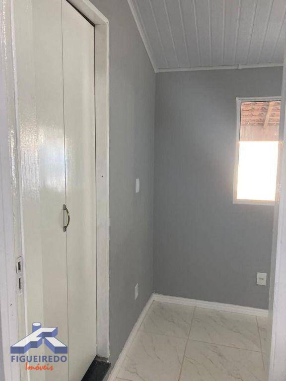 Casa à venda com 2 quartos, 51m² - Foto 13