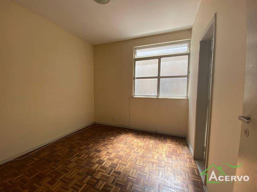 Apartamento à venda com 3 quartos, 99m² - Foto 4