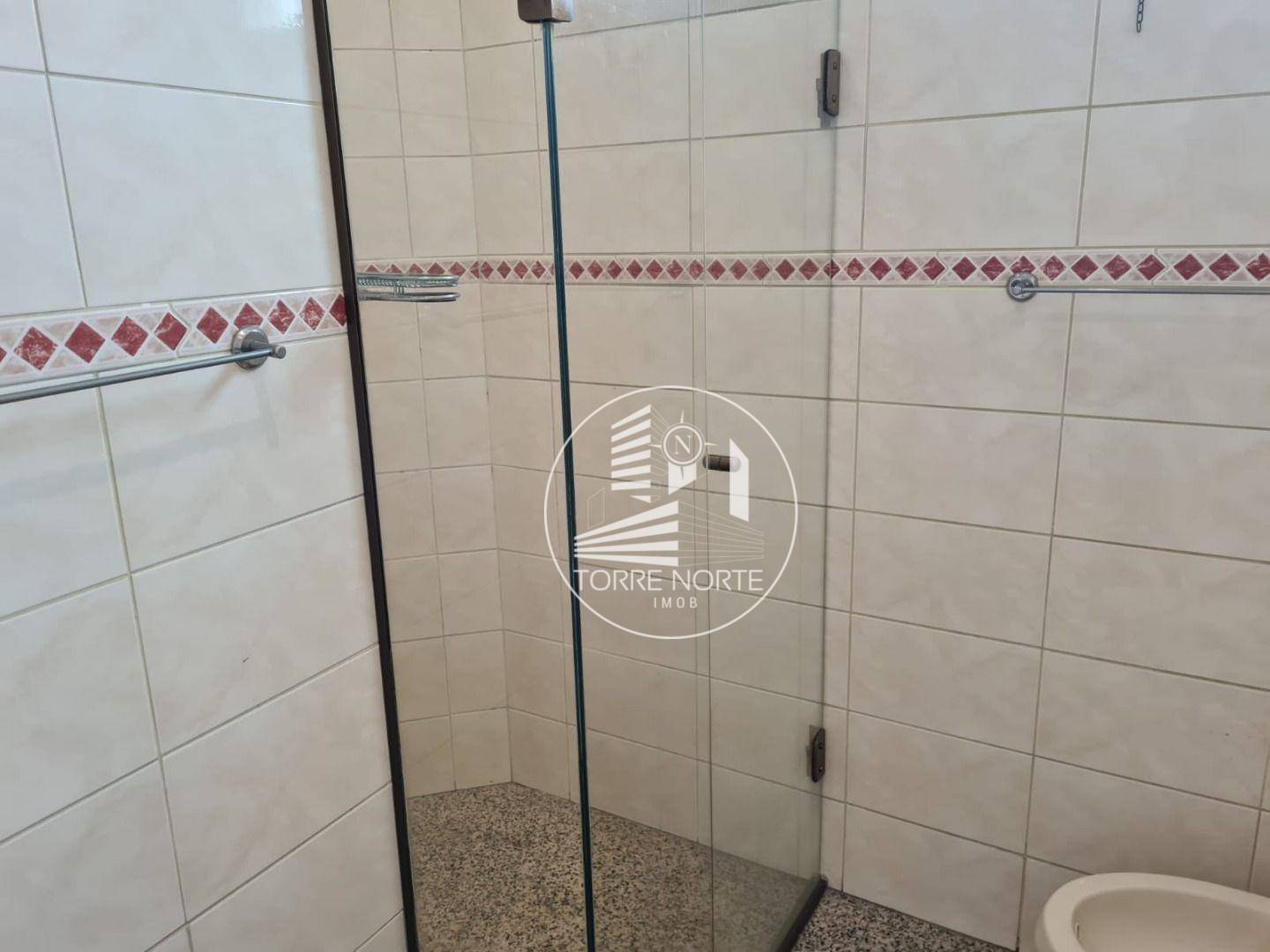 Apartamento à venda com 4 quartos, 220m² - Foto 27