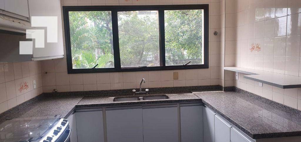 Apartamento para alugar com 3 quartos, 148m² - Foto 17