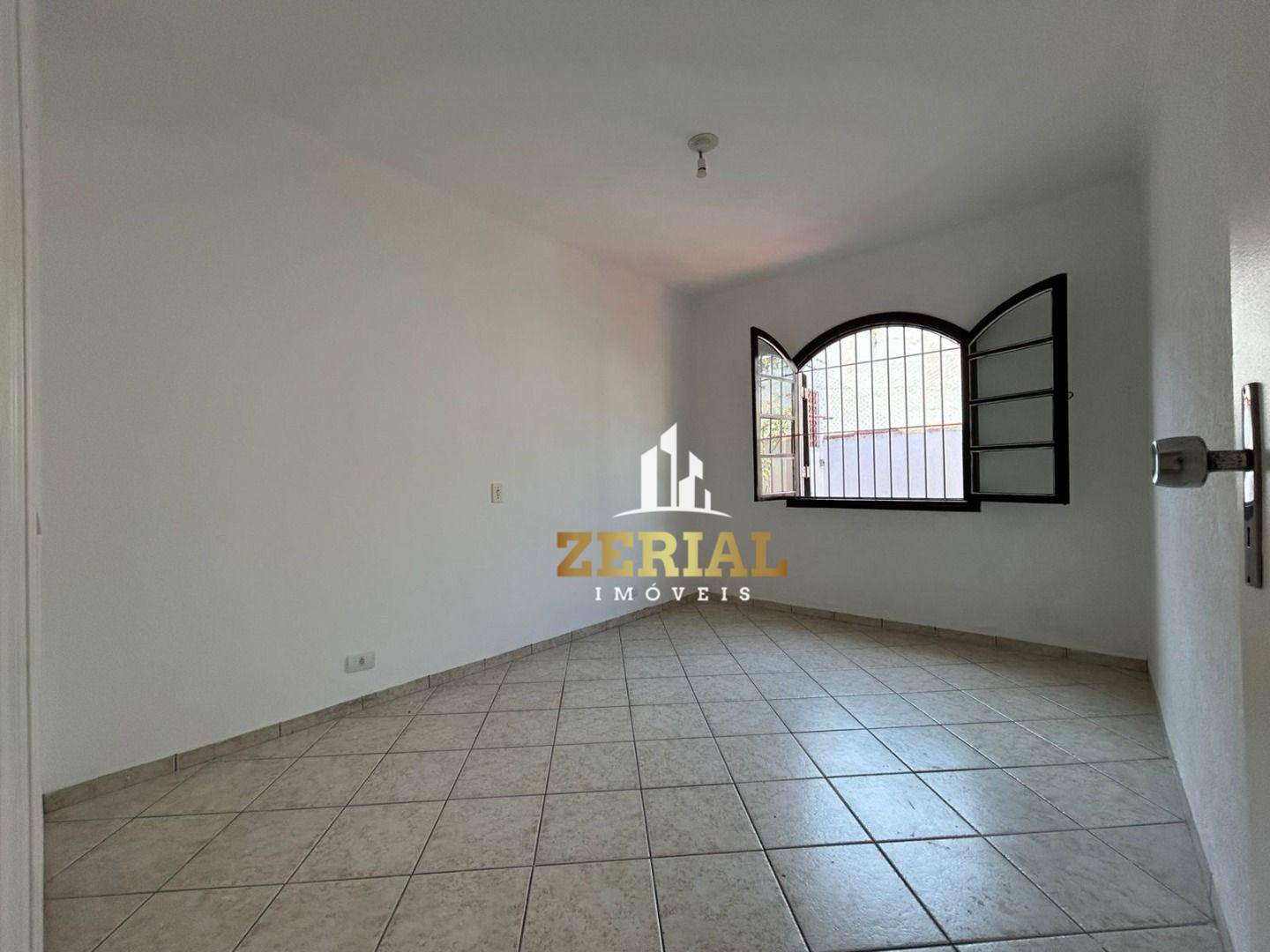 Casa para alugar com 2 quartos, 150m² - Foto 6
