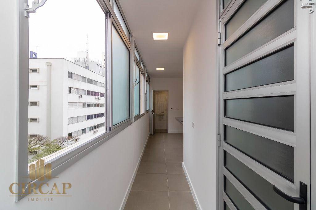 Apartamento à venda com 3 quartos, 270m² - Foto 18