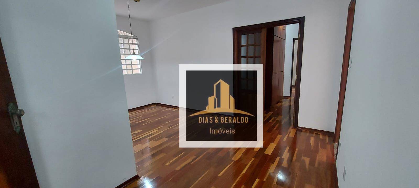 Casa à venda com 3 quartos, 206m² - Foto 9