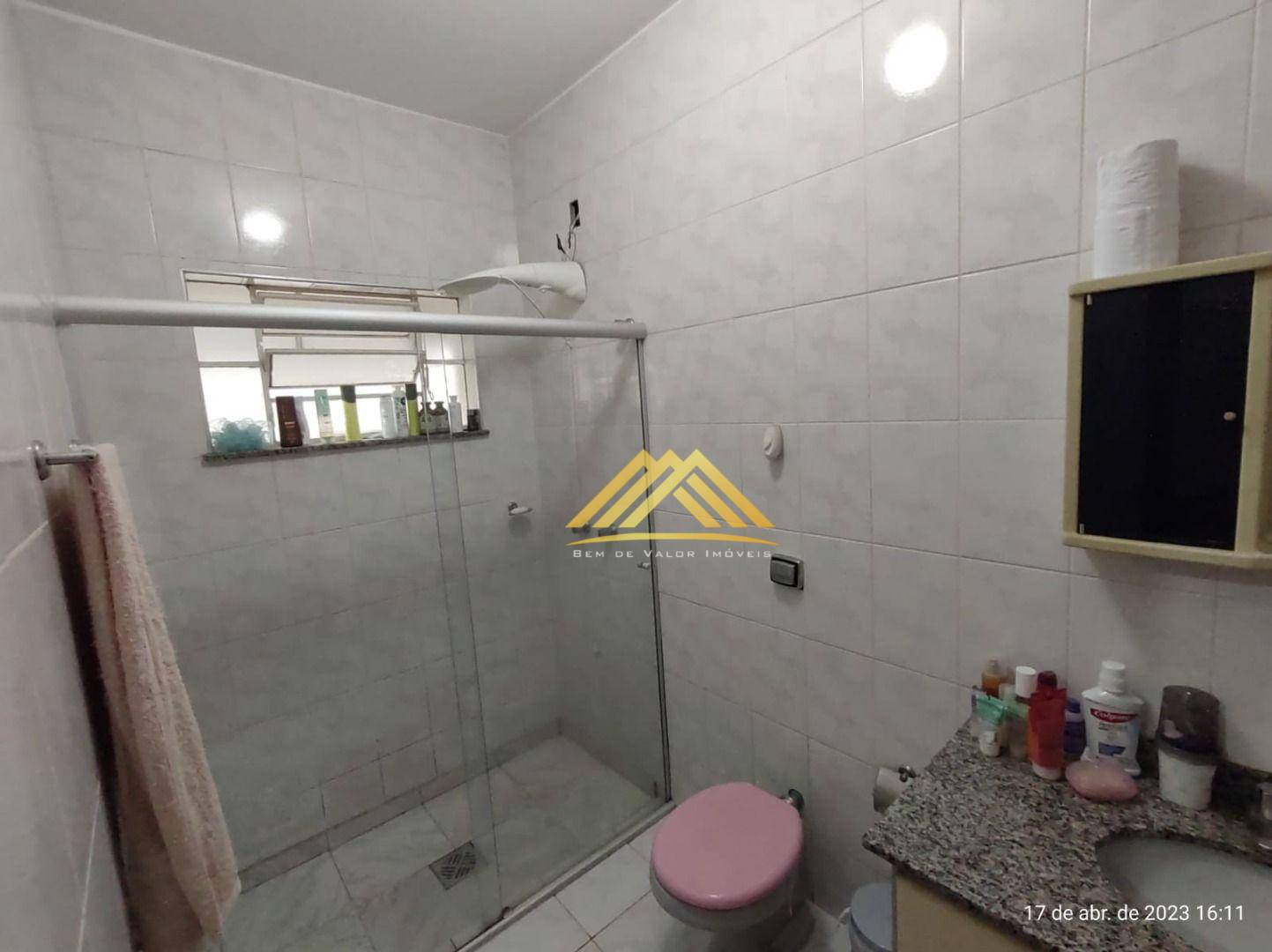 Casa à venda com 3 quartos, 180m² - Foto 9