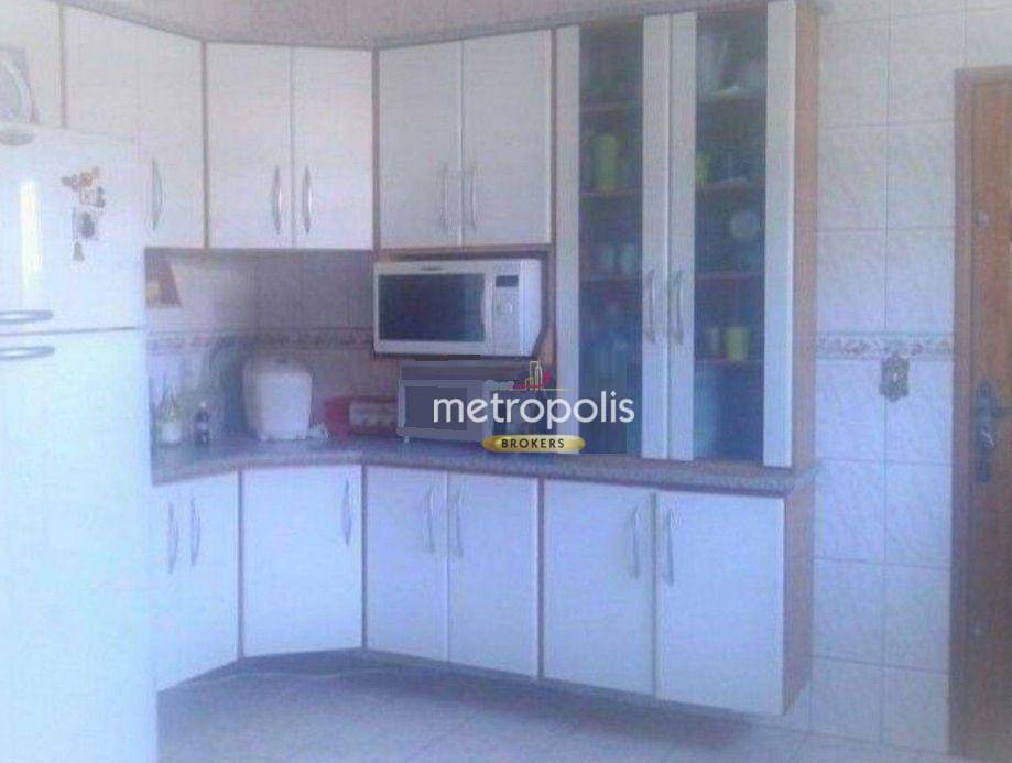 Sobrado à venda com 3 quartos, 200m² - Foto 4