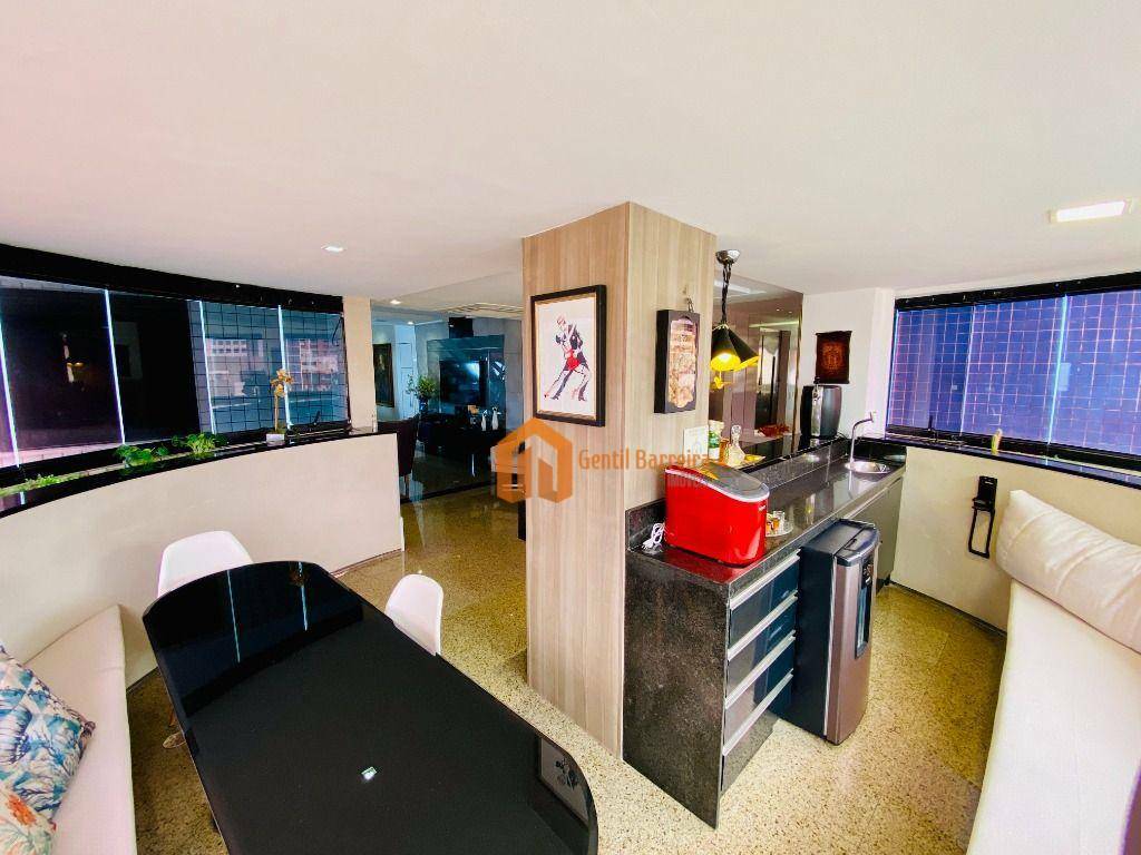 Apartamento à venda com 4 quartos, 241m² - Foto 8