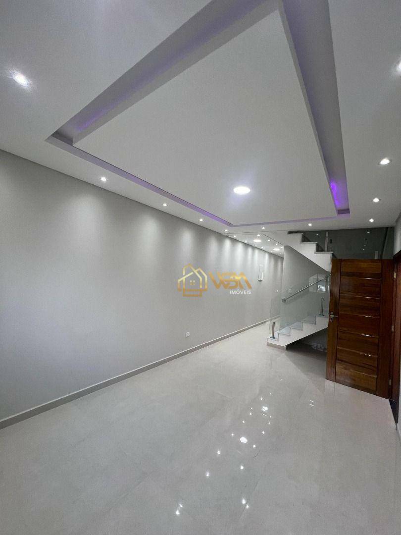 Sobrado à venda com 3 quartos, 114m² - Foto 1