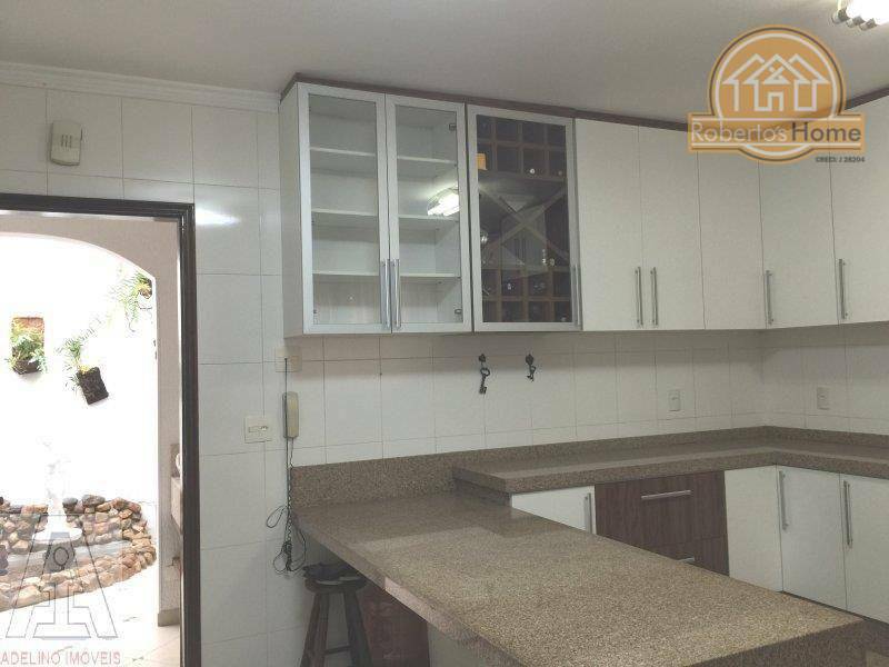 Casa à venda com 3 quartos, 250m² - Foto 19