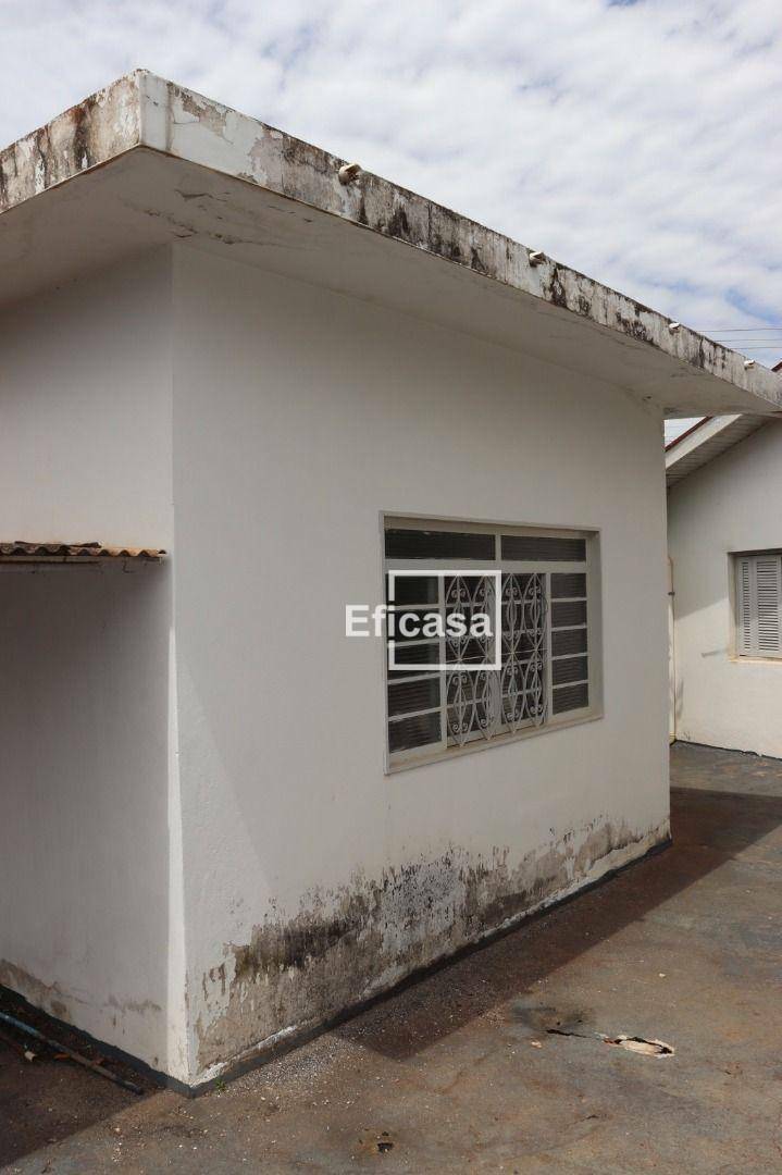 Casa à venda com 3 quartos, 220m² - Foto 15