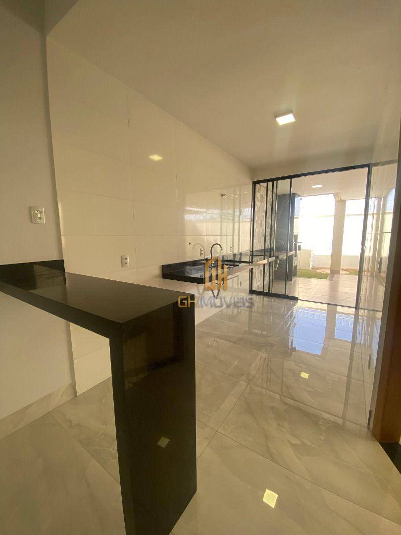 Casa à venda com 3 quartos, 121m² - Foto 8