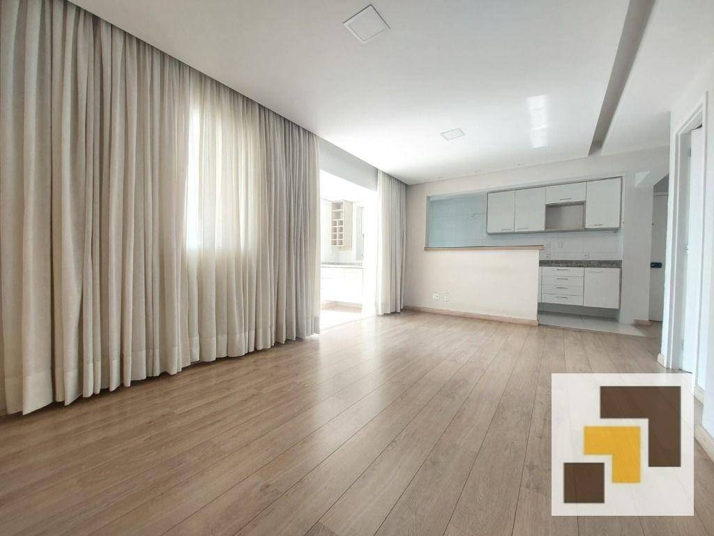 Apartamento para alugar com 2 quartos, 79m² - Foto 2