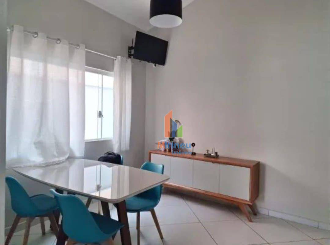 Casa à venda com 3 quartos, 250m² - Foto 5