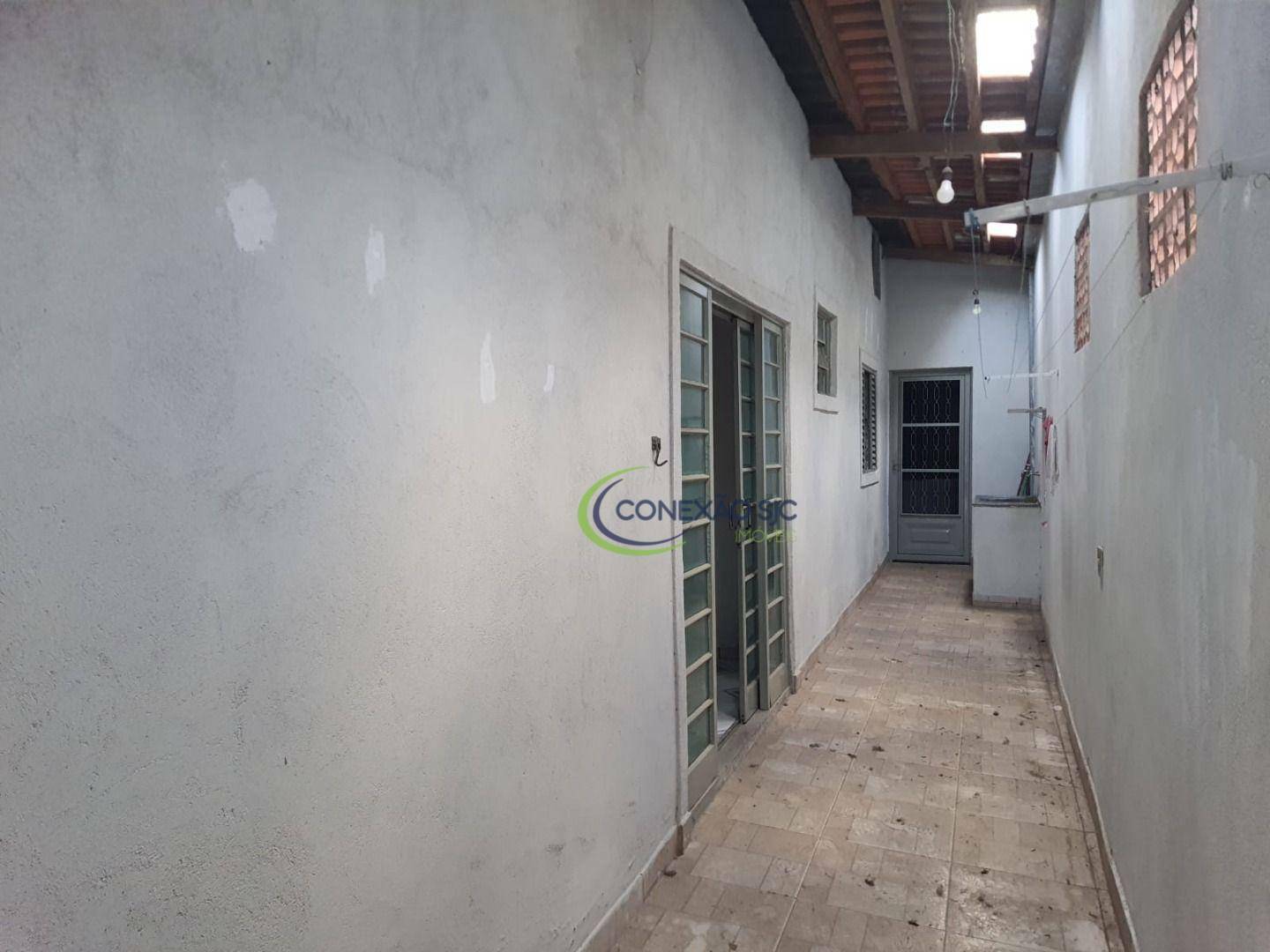 Casa à venda com 3 quartos, 70m² - Foto 12