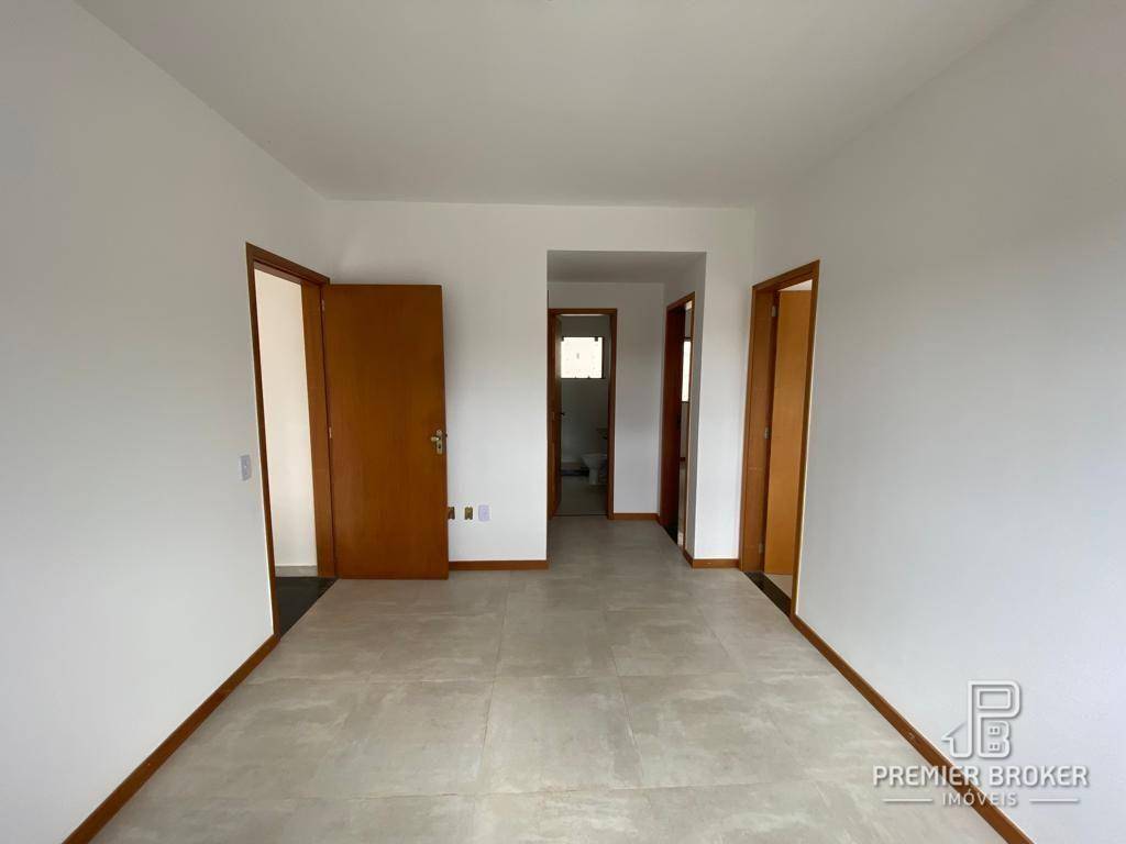 Casa à venda com 2 quartos, 54m² - Foto 3