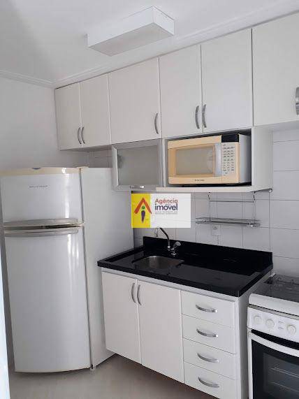 Apartamento para alugar com 1 quarto, 50m² - Foto 9