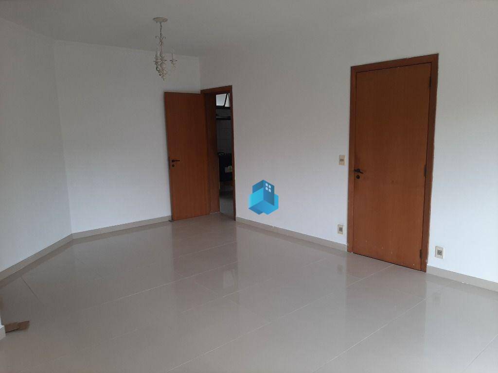 Apartamento à venda com 3 quartos, 94m² - Foto 7