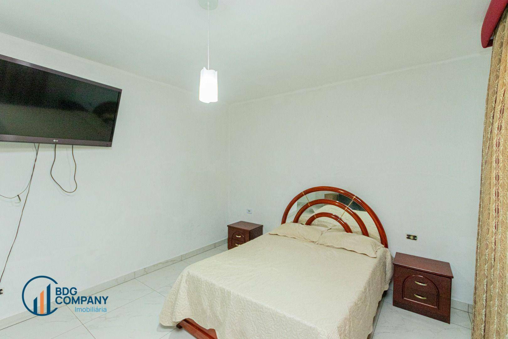 Casa à venda com 3 quartos, 221m² - Foto 14