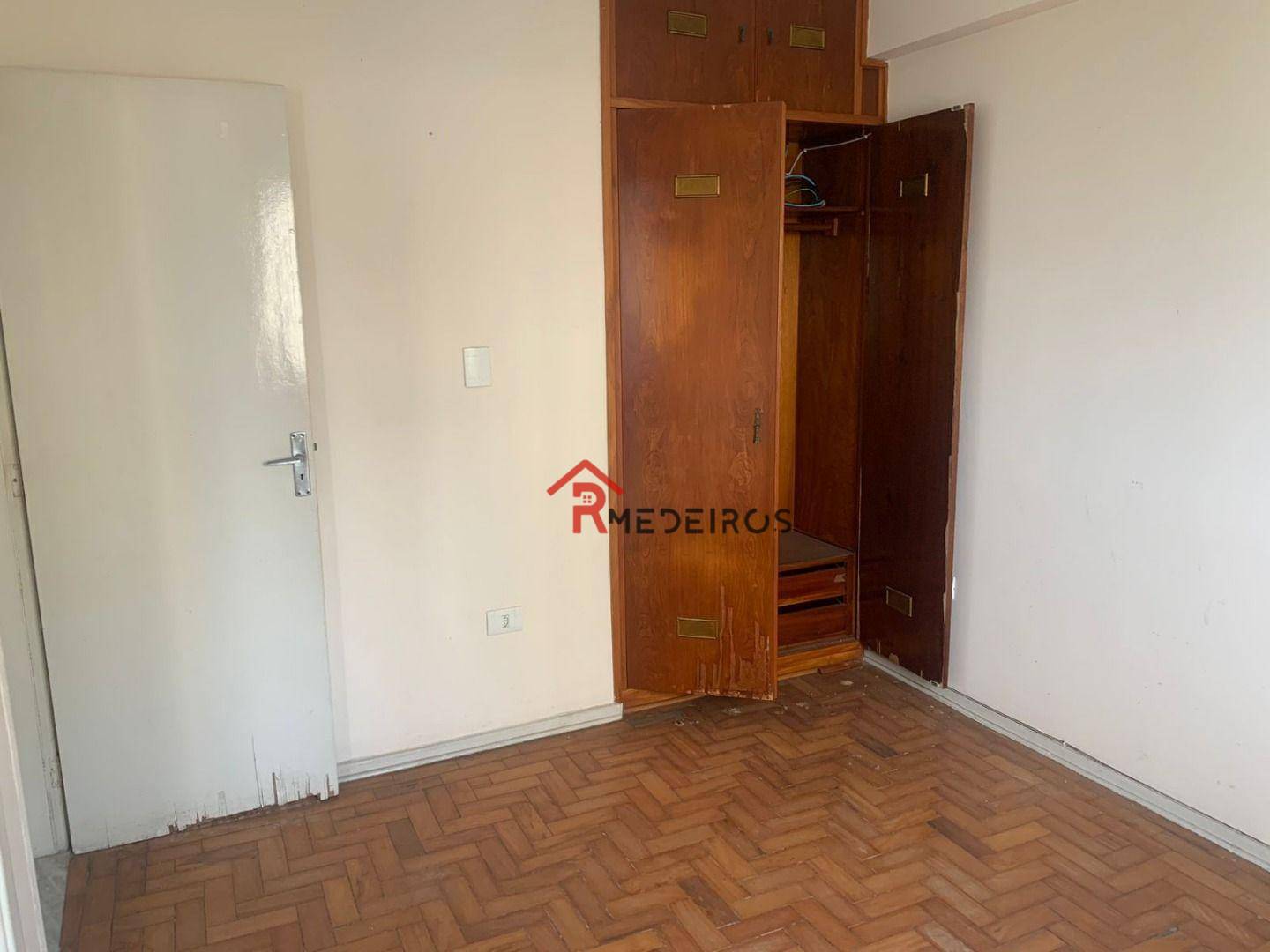 Apartamento à venda com 2 quartos, 60m² - Foto 11