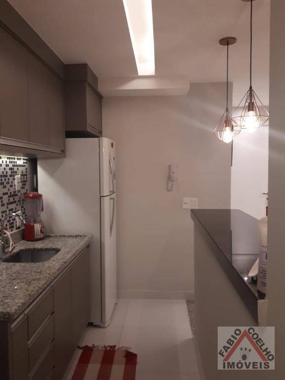 Apartamento à venda com 2 quartos, 65m² - Foto 7