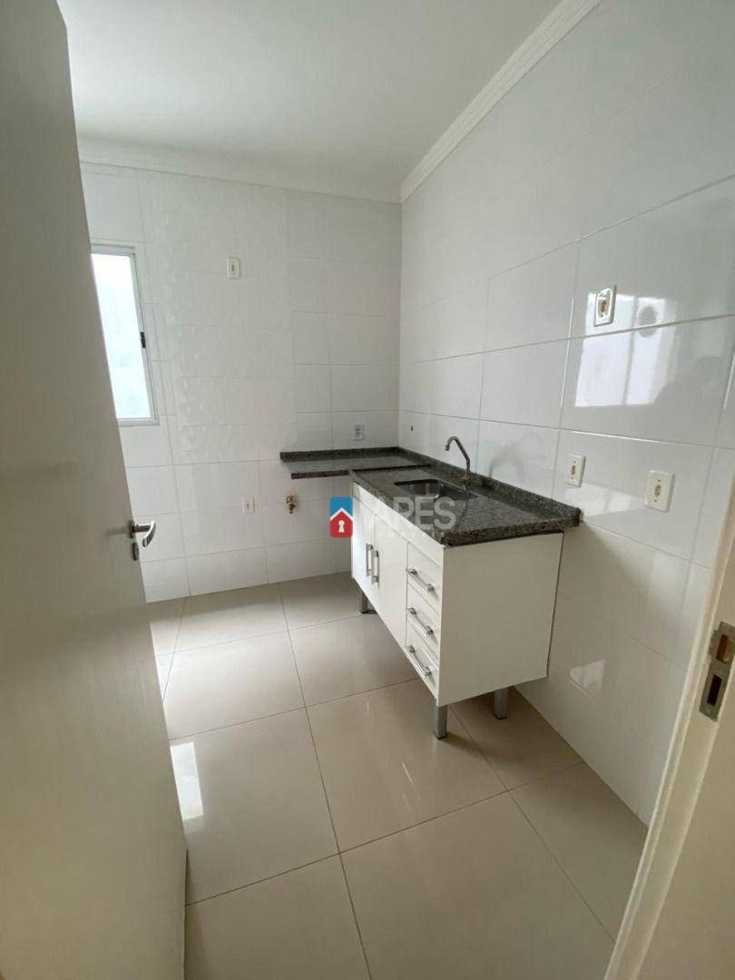 Apartamento à venda com 2 quartos, 57m² - Foto 2